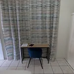 Seaview Apartel
