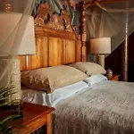 Ladera Resort (Adults Only)