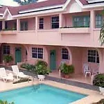 Tuxedo Villas