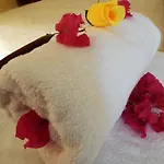 Jj\'S Paradise Resort