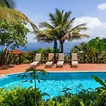Nature\'S Paradise At Marigot Bay