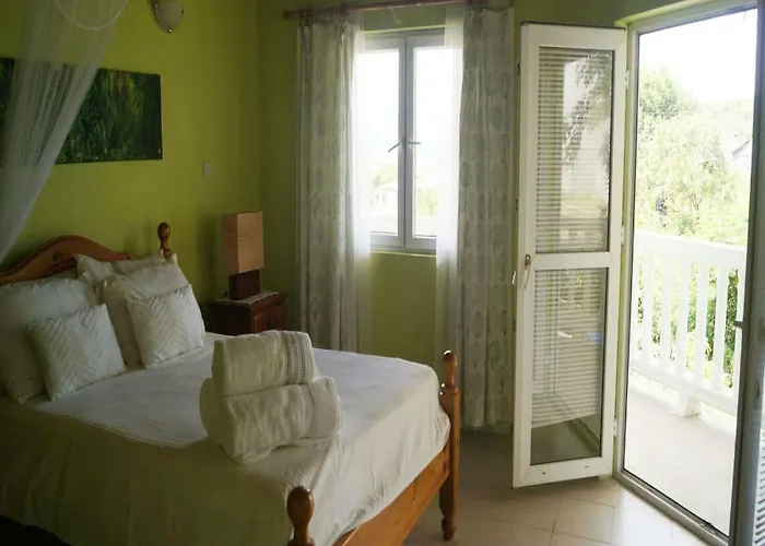 A Private Room In Paradise, Vieux Fort