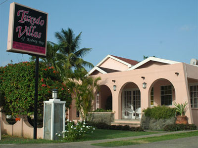 Tuxedo Hotel 3*