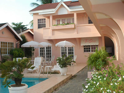 Tuxedo 3* Gros Islet