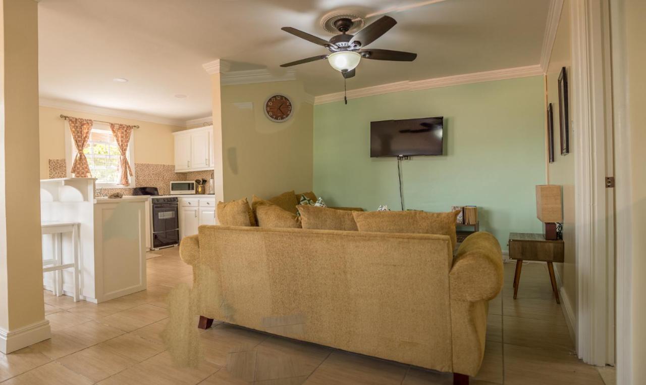 Sea Piton View Apartment- Location, Convenience, Modern Living