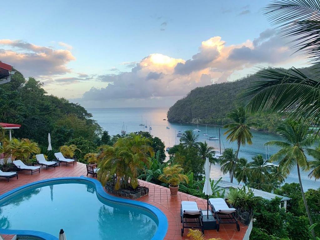 Palms Luxury Caribbean 3* Marigot Bay