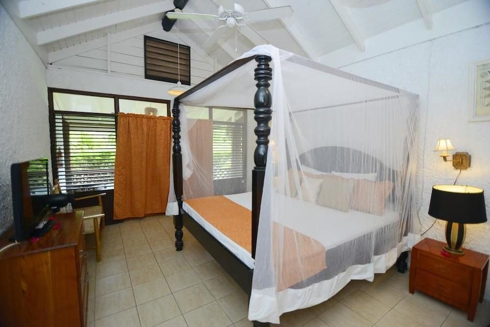 Hotel Hummingbird