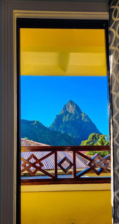 Sea Piton View Apartment- Location, Convenience, Modern Living Aparthotel
