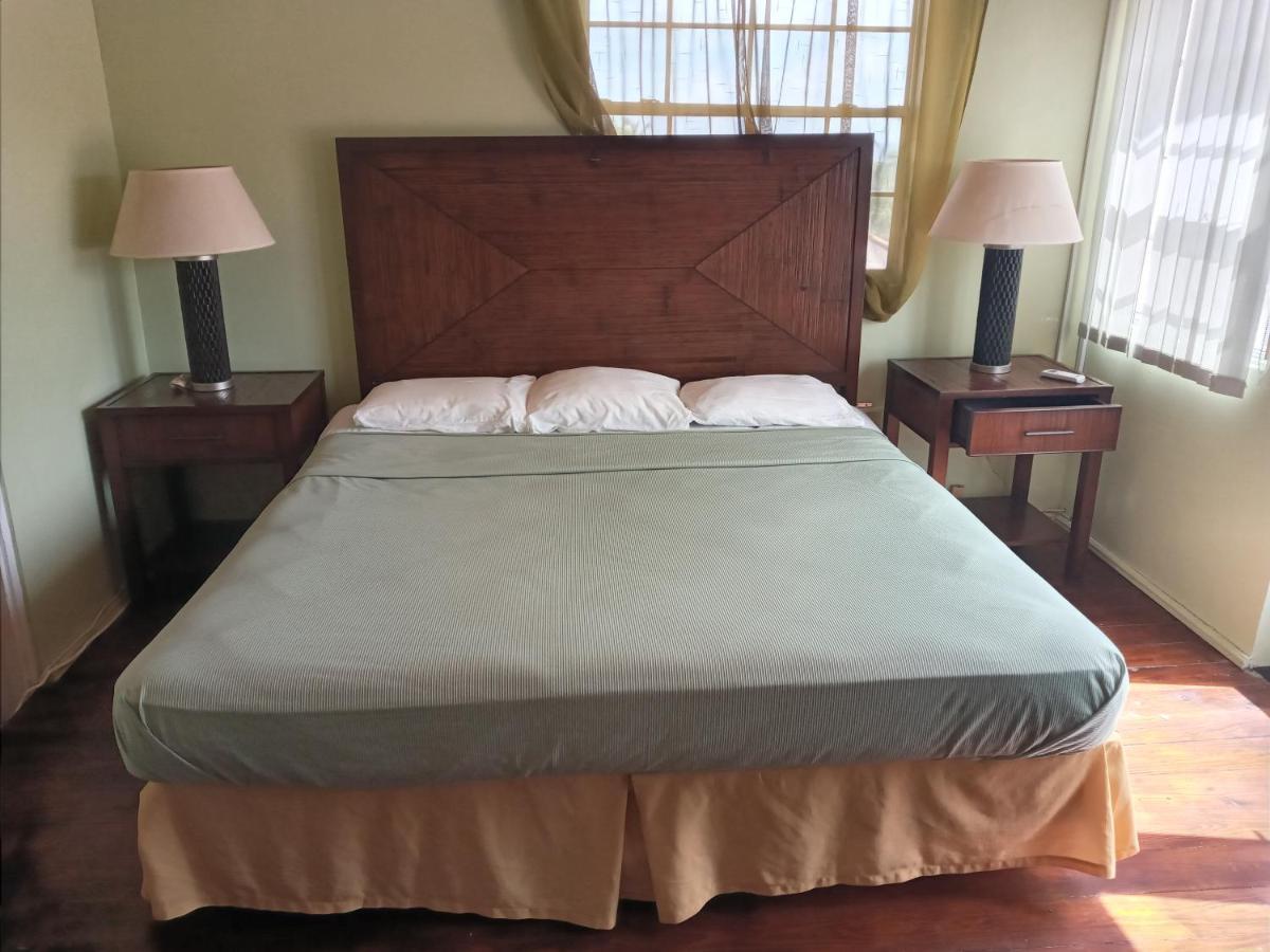 Aanola 6b Tranquil Privy Boudoir 3*