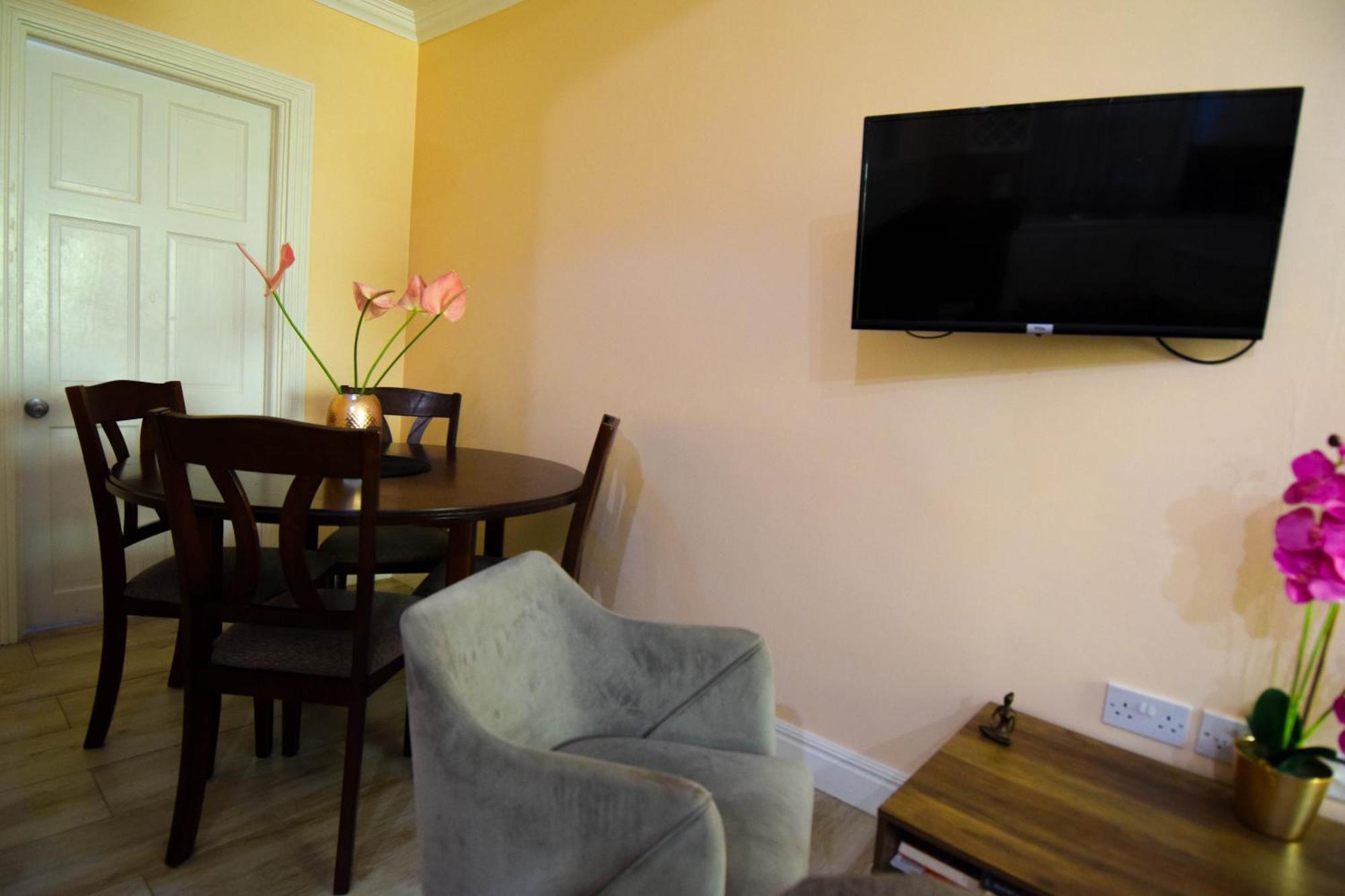 Sea Piton View Apartment- Location, Convenience, Modern Living Soufriere