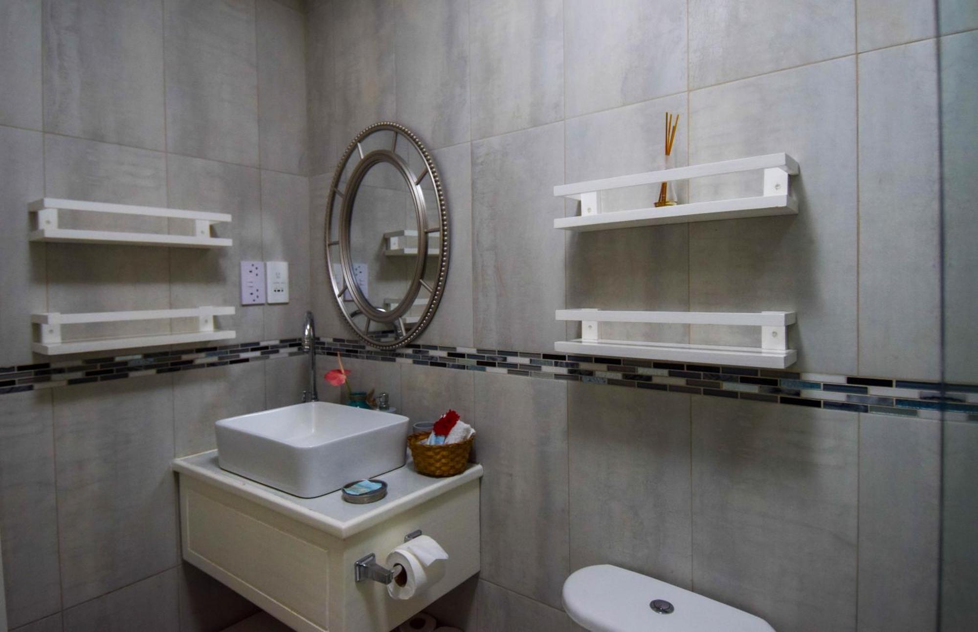 Sea Piton View Apartment- Location, Convenience, Modern Living