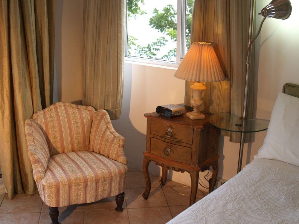 Bed & Breakfast Nature's Paradise Marigot Bay