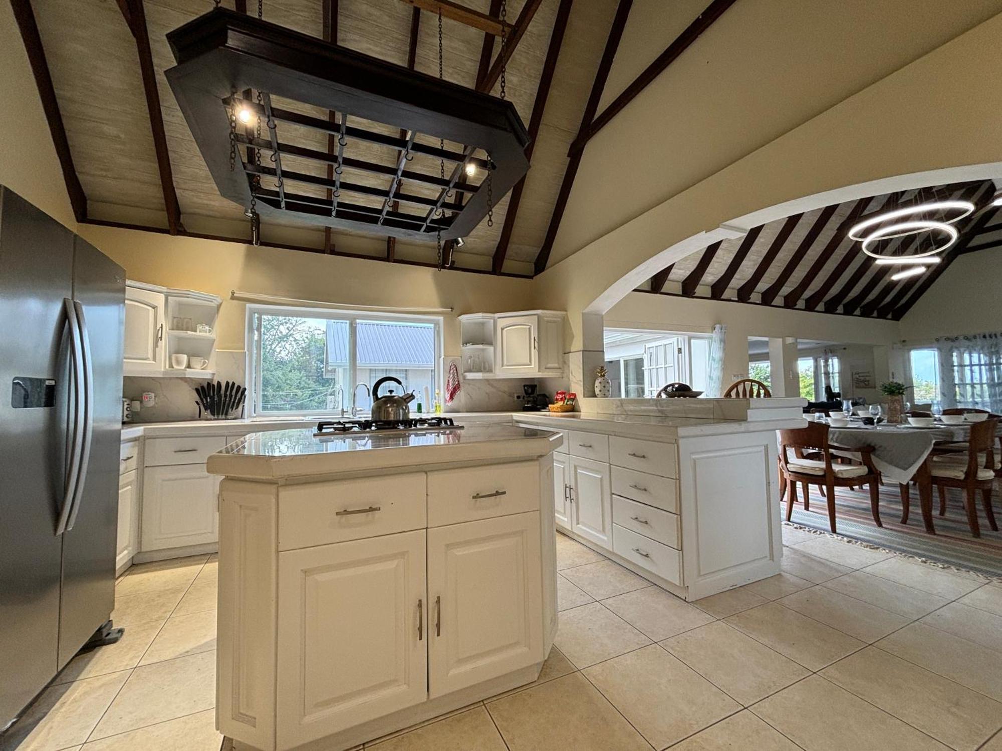 Villa Private With Large Pool & 5min Walk To
