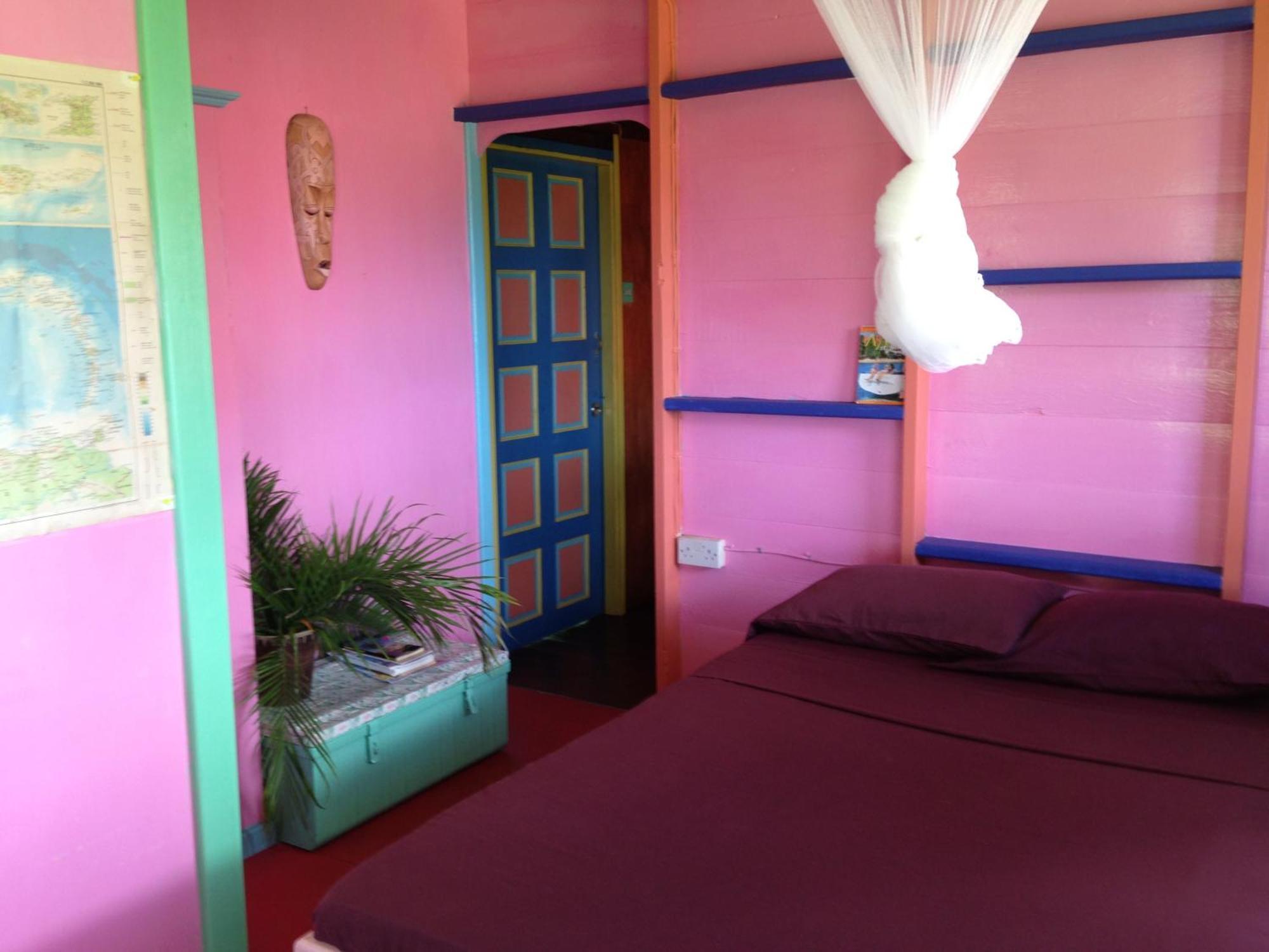 Italian 3* Gros Islet