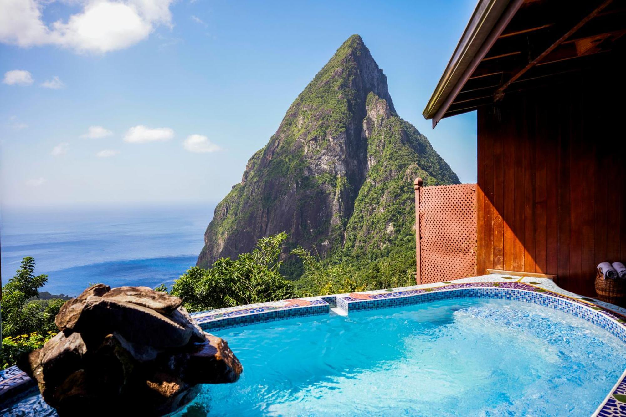 Ladera (adults Only)