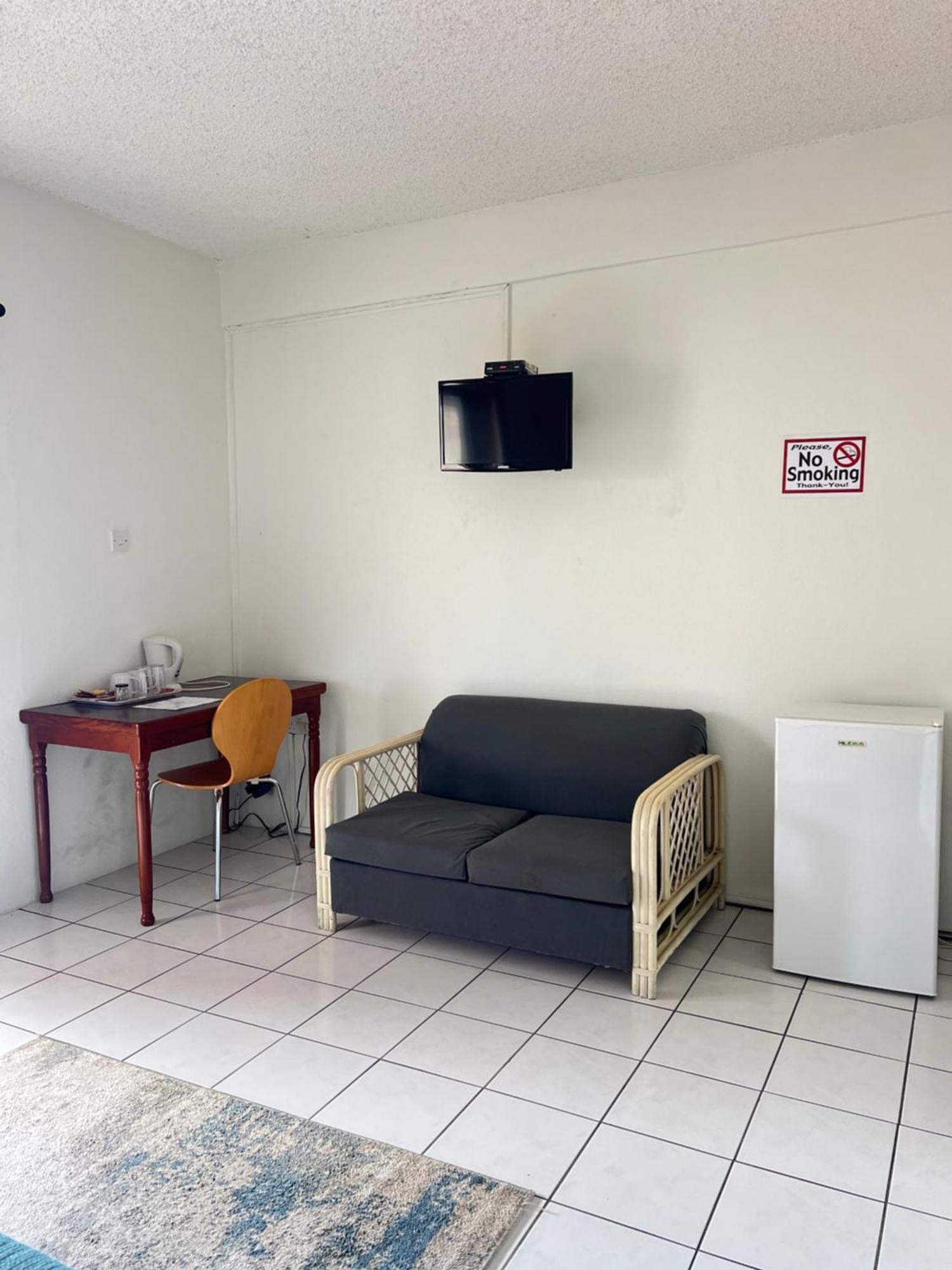 Seaview Apartel Capsule hotel Castries