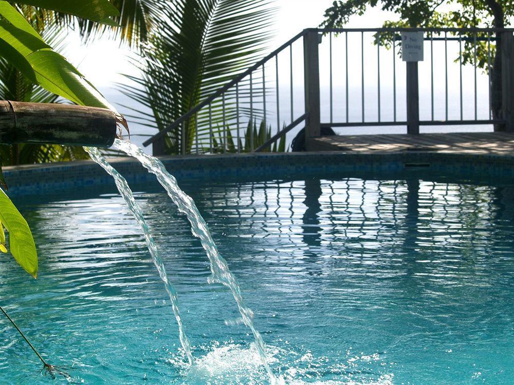 Bed & Breakfast Nature's Paradise Marigot Bay