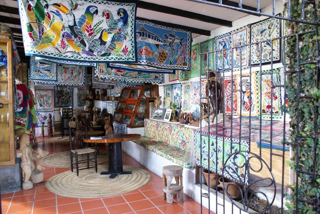 Hotel Hummingbird 3*