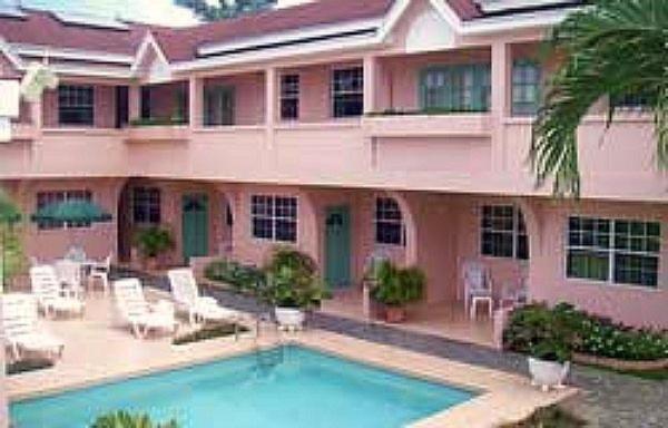 Tuxedo Hotel 3*