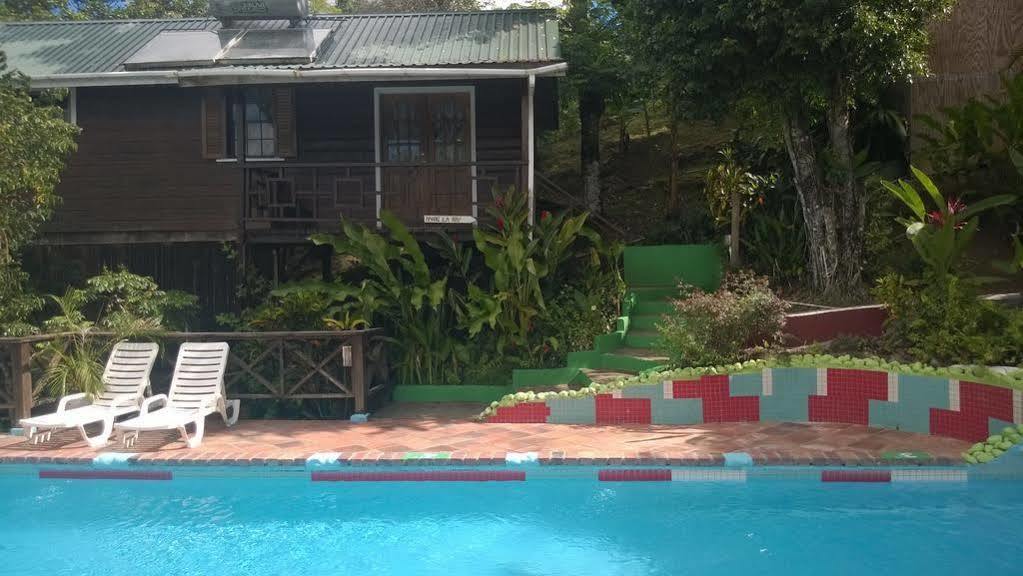 Jj's Paradise Hotel 4*