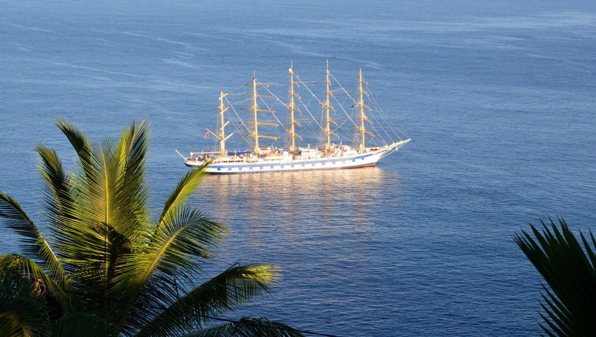Nature's Paradise 3*
