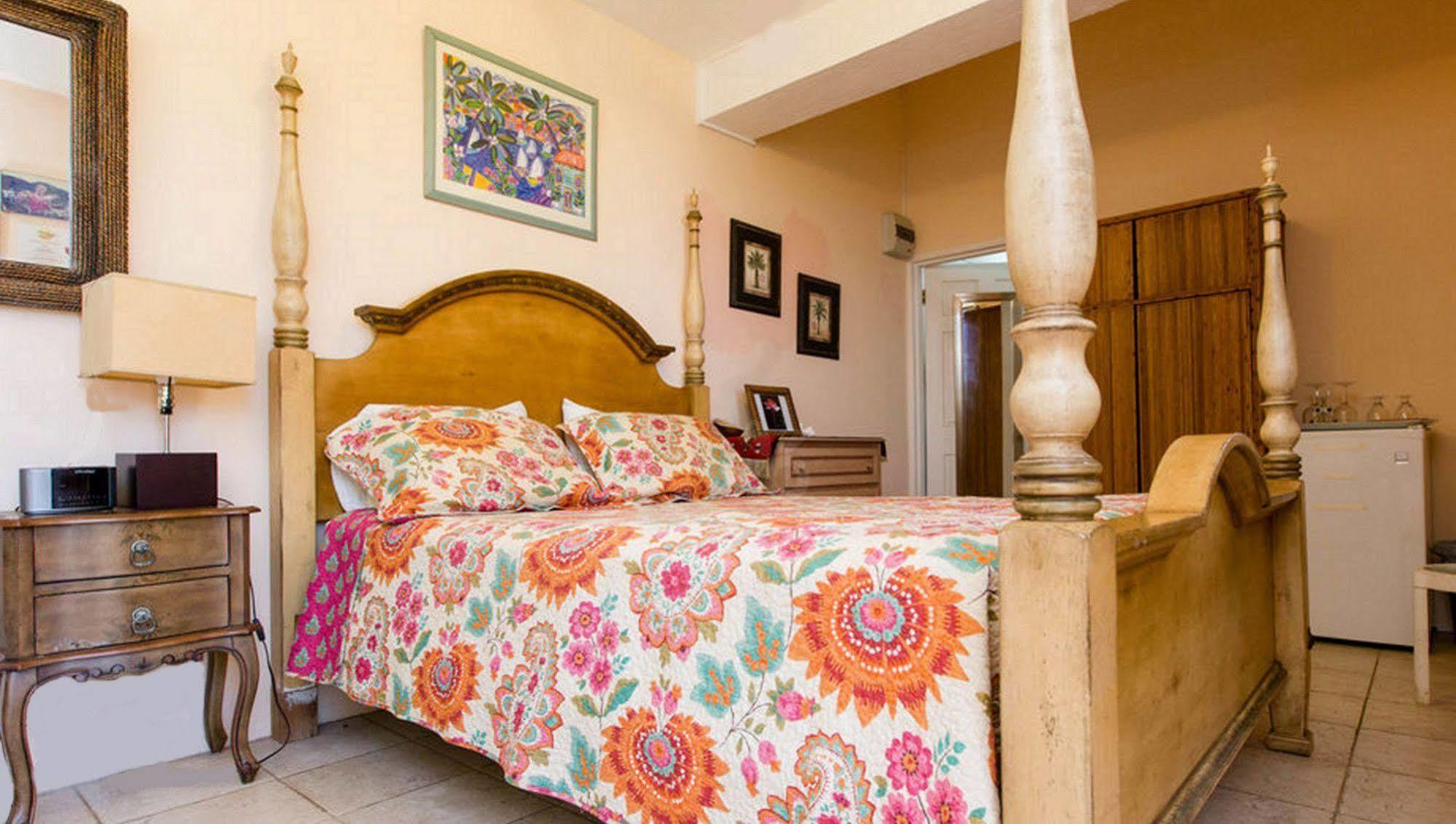 Bed & Breakfast Nature's Paradise