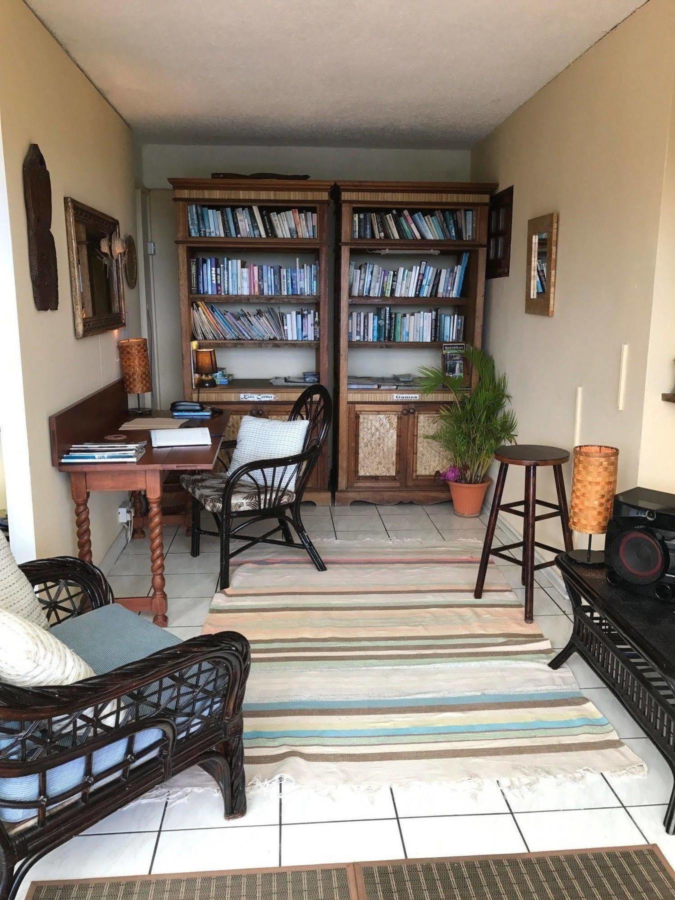 Villa Capri Cap Estate