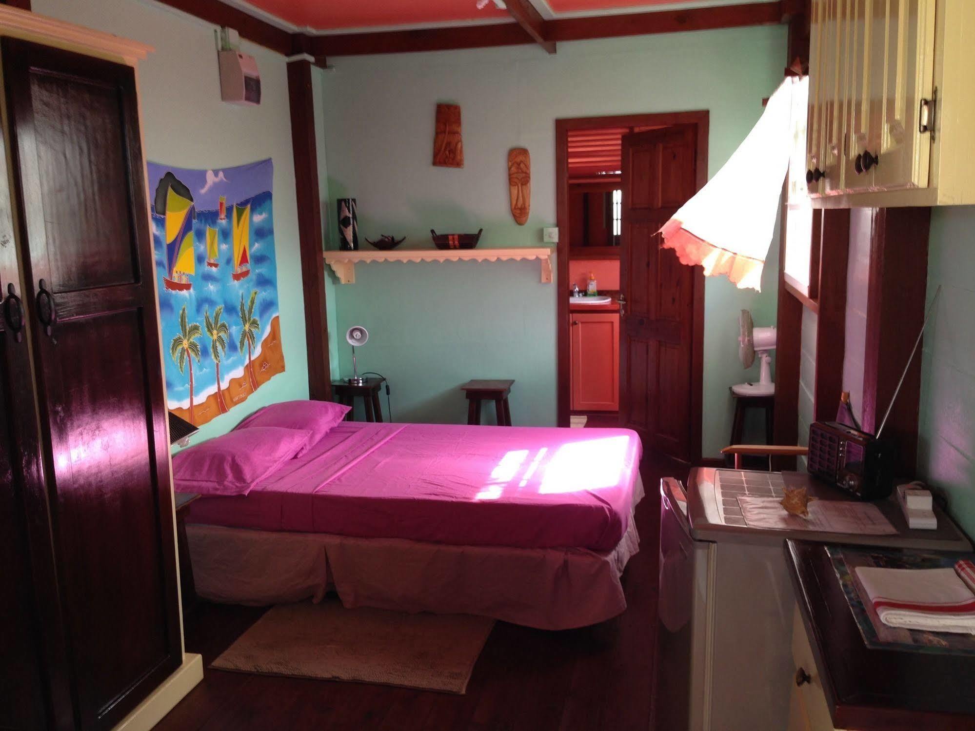 Italian 3* Gros Islet
