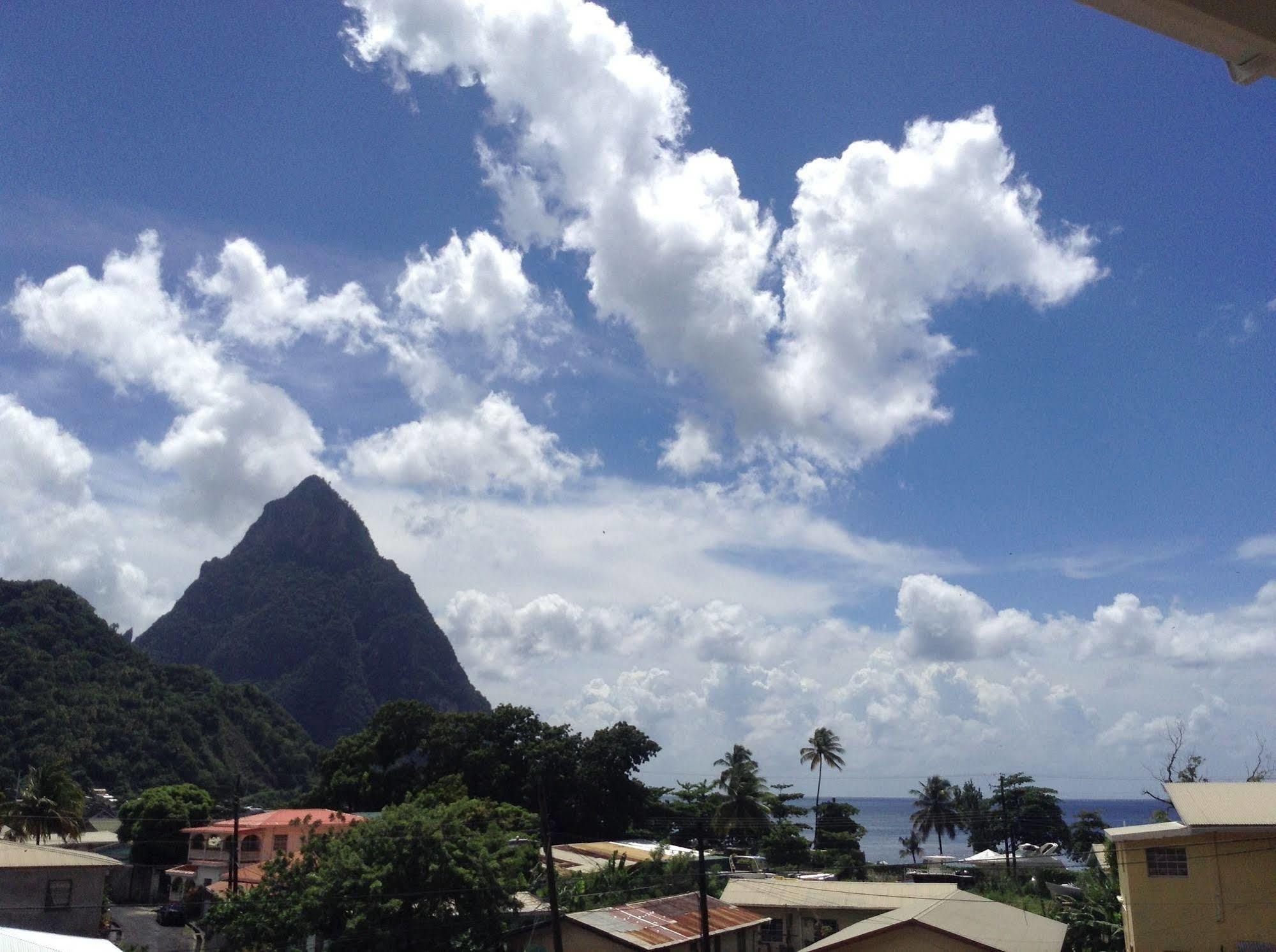 Sea Piton View Apartment- Location, Convenience, Modern Living Aparthotel
