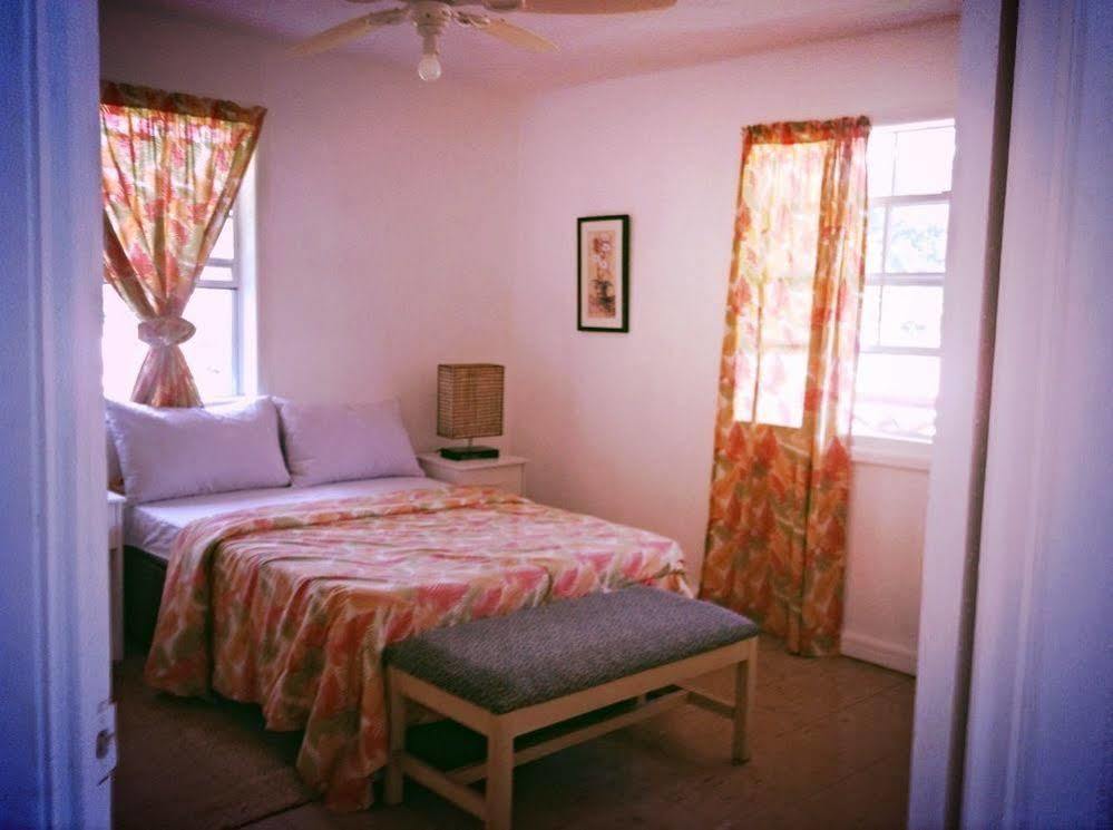 Aparthotel Sea Piton View Apartment- Location, Convenience, Modern Living