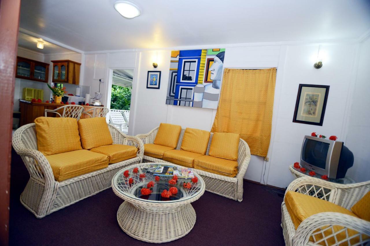 Hotel Hummingbird 3*