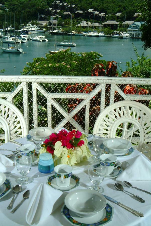 Mango Beach Marigot Bay