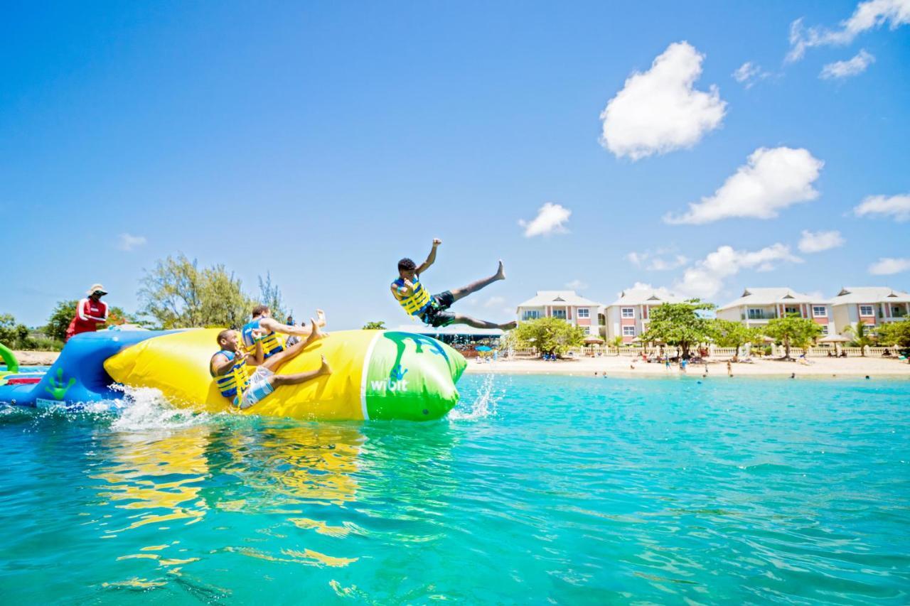 Bay Gardens Hotel 4*
