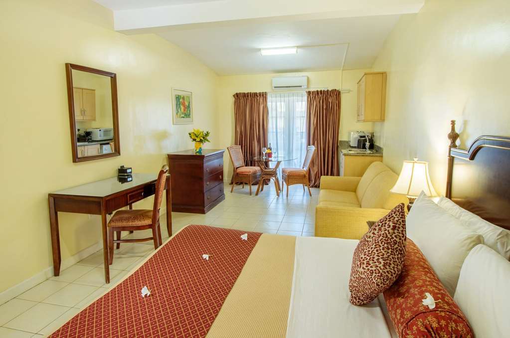Bay Gardens Hotel 4*