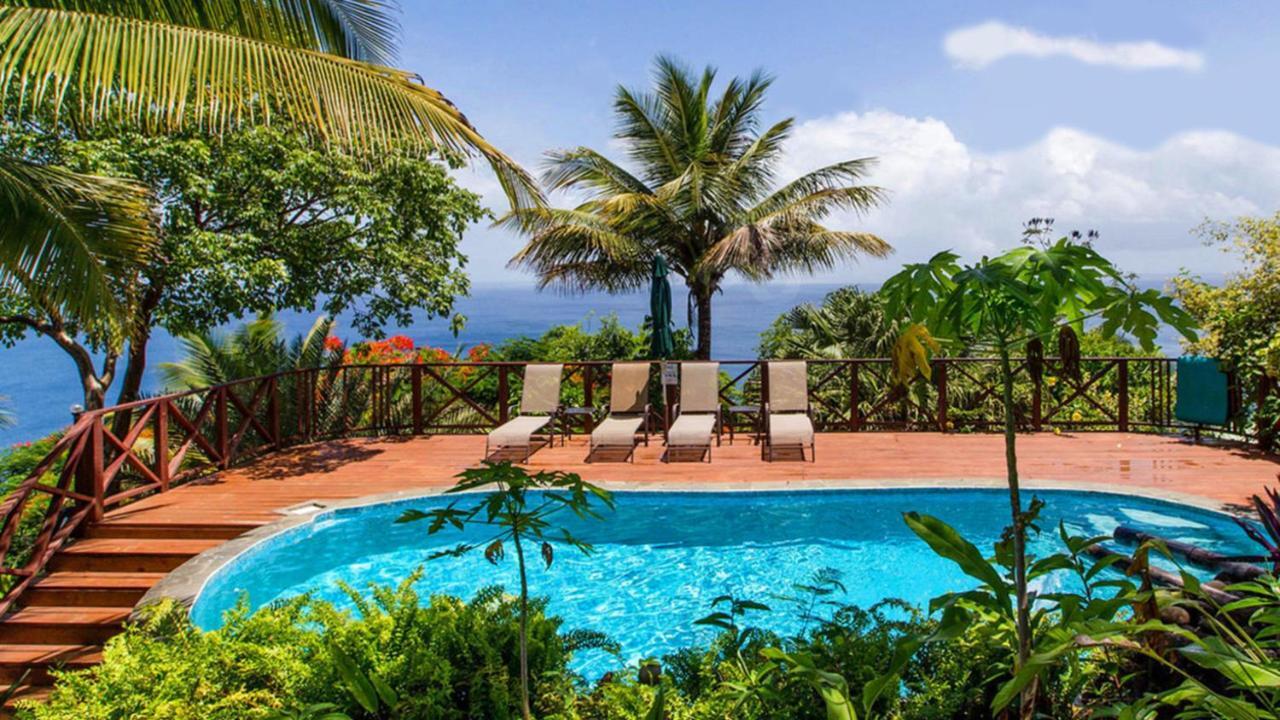 Nature's Paradise Bed & Breakfast 3*