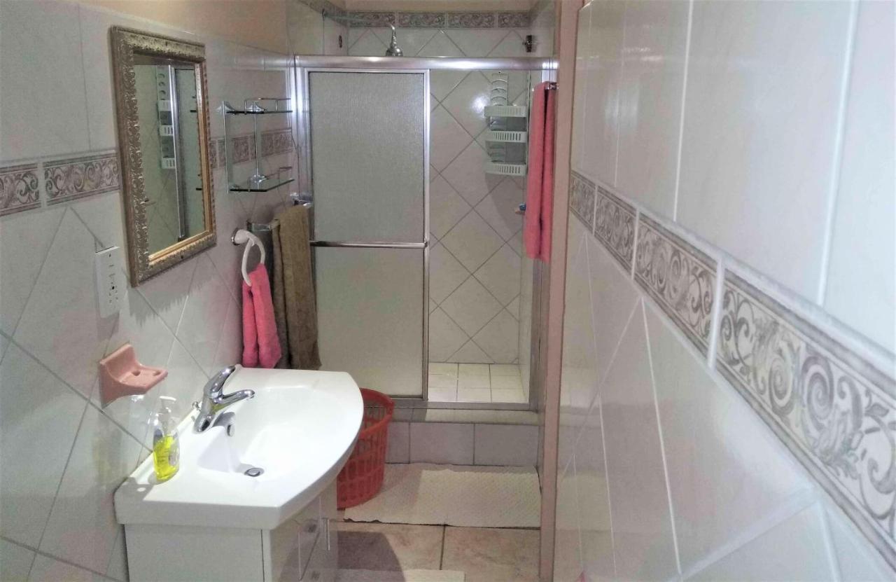 Aparthotel Bayside St. Lucia 2*