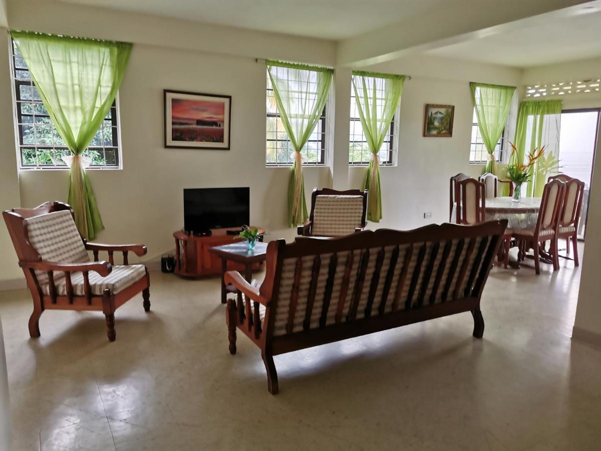 Guest house Casa Del Vega A Little Peace Of Heaven Castries