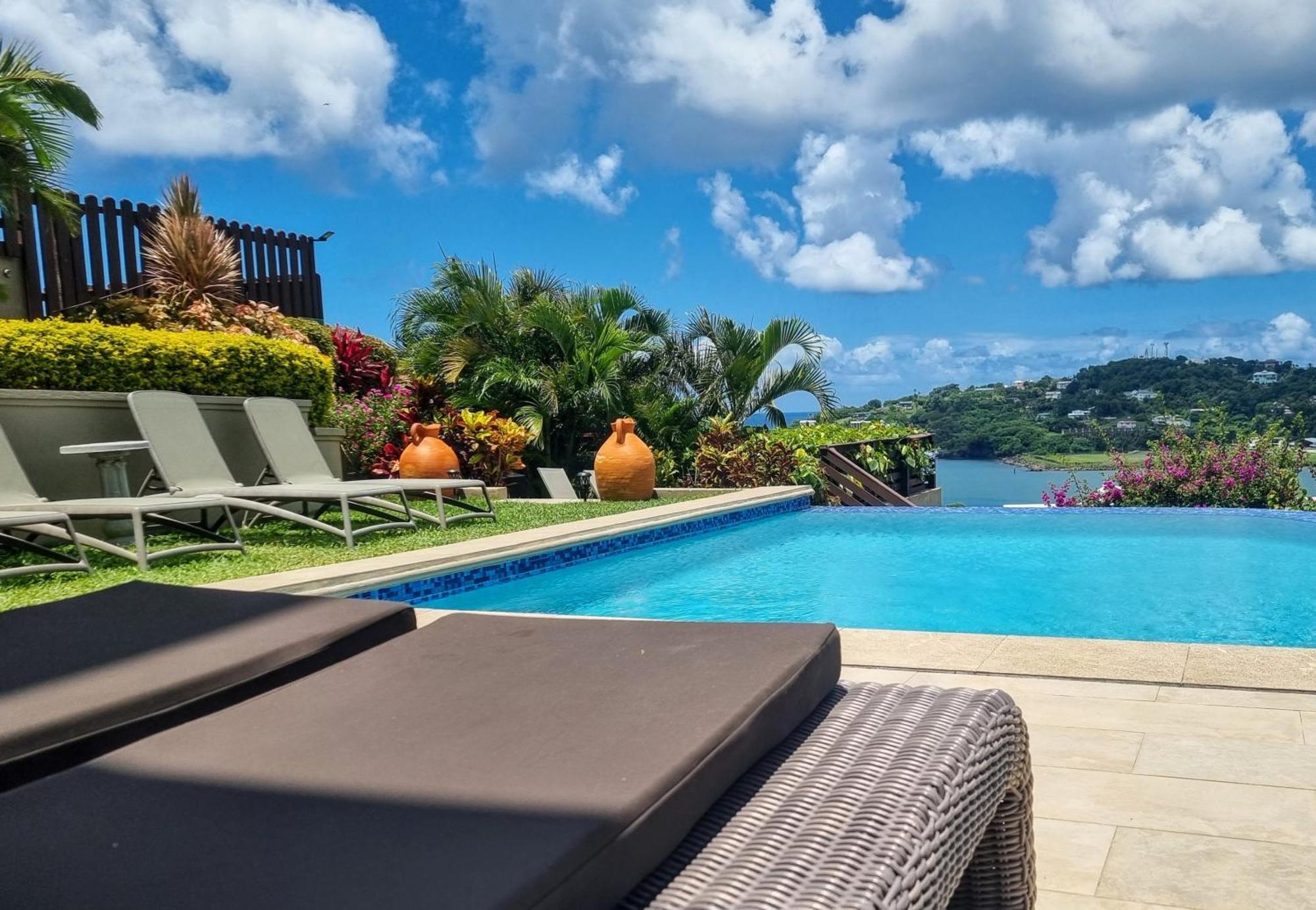Ocean Crest * Castries