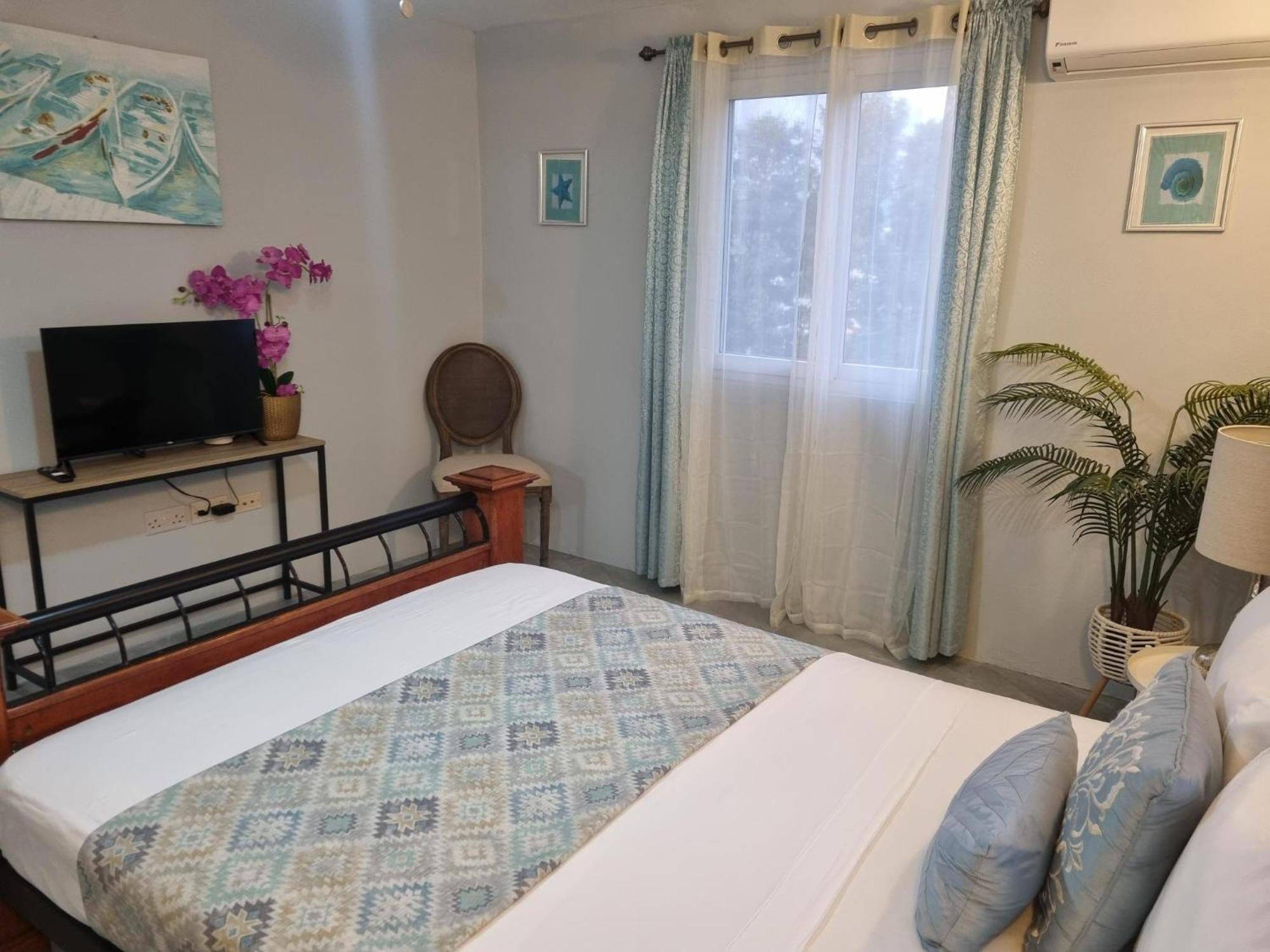 Ocean Crest Villa *