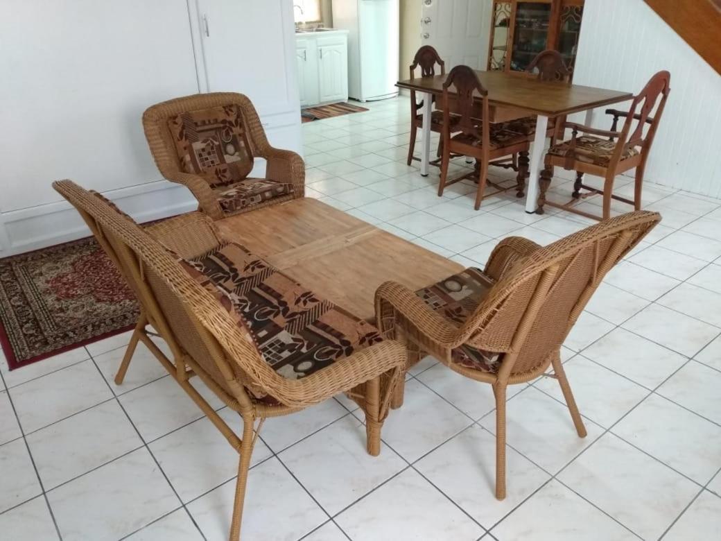 Aaron's House Apartment Castries