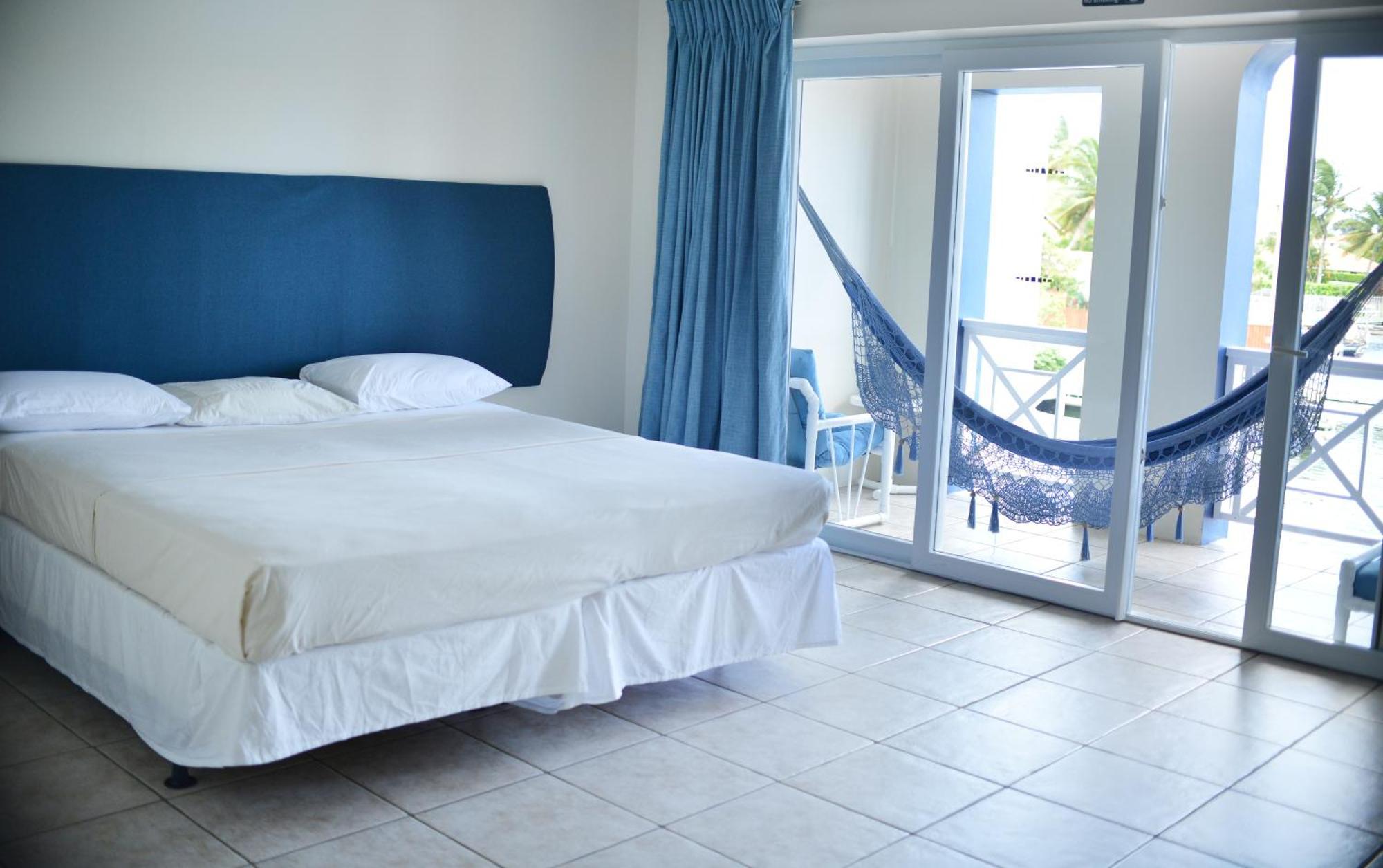 The Harbour Aparthotel 3*