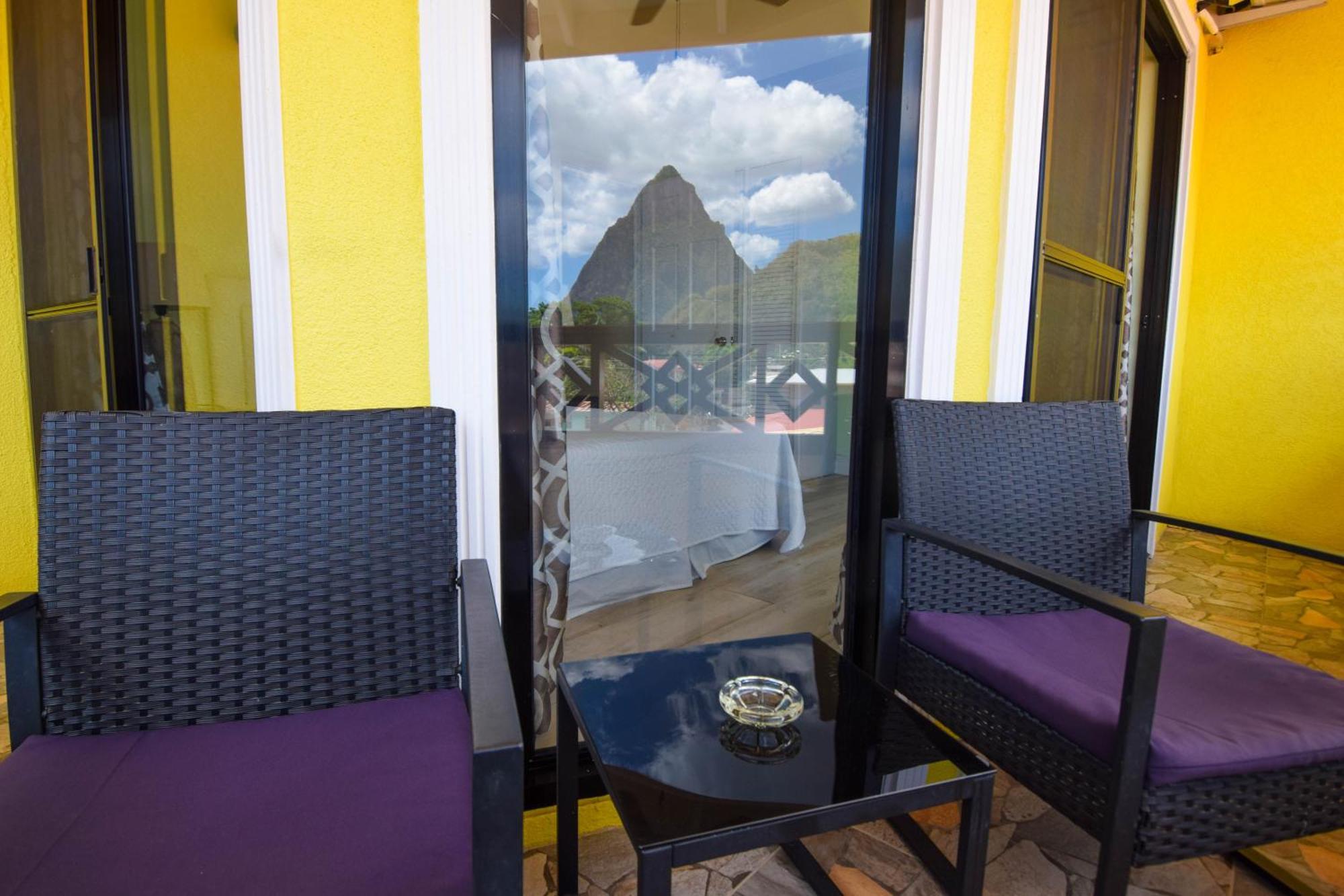 Sea Piton - Piton Delight- Certified Soufriere