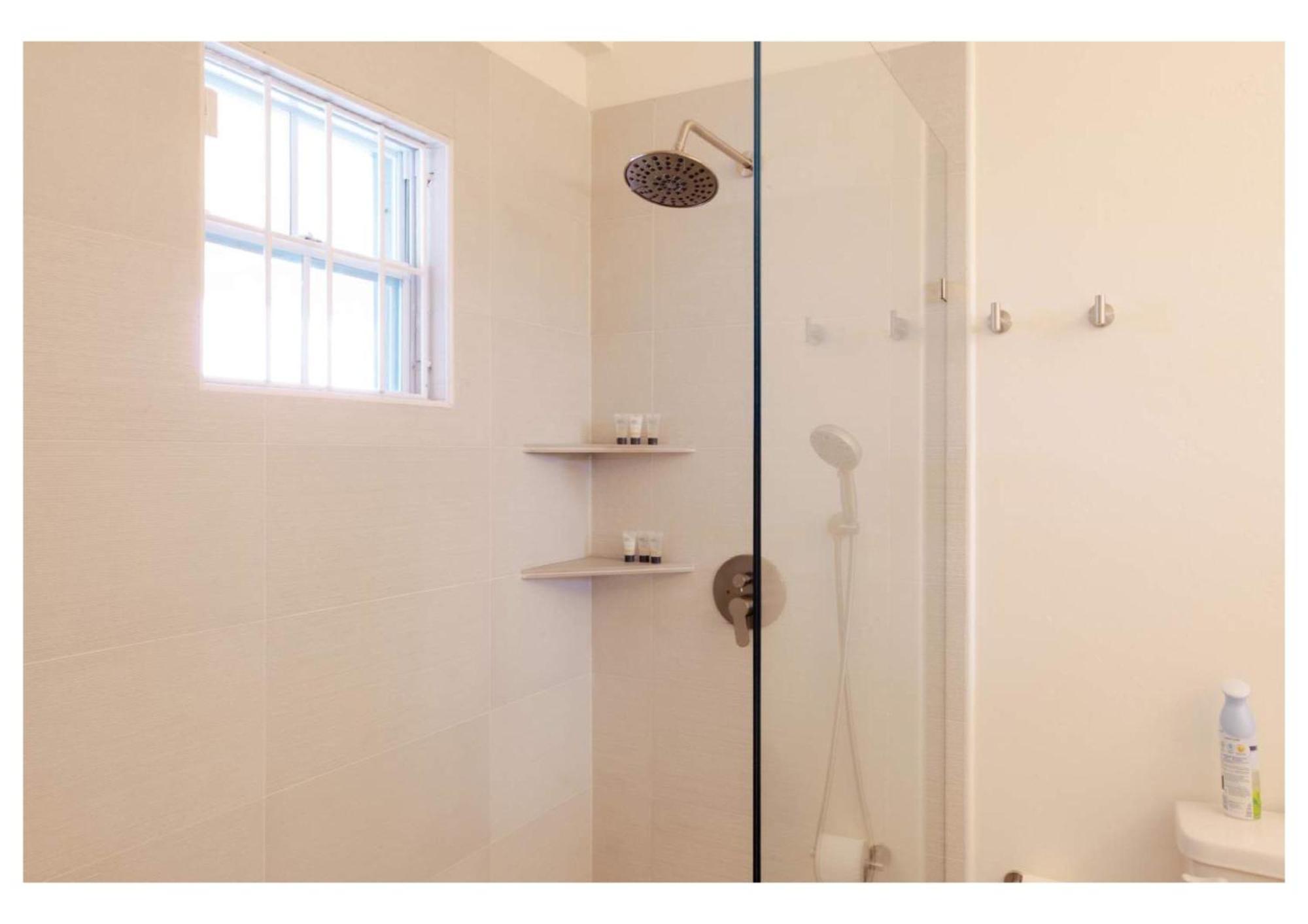 Luxurious Oasis For Groups Holiday home Rodney Bay