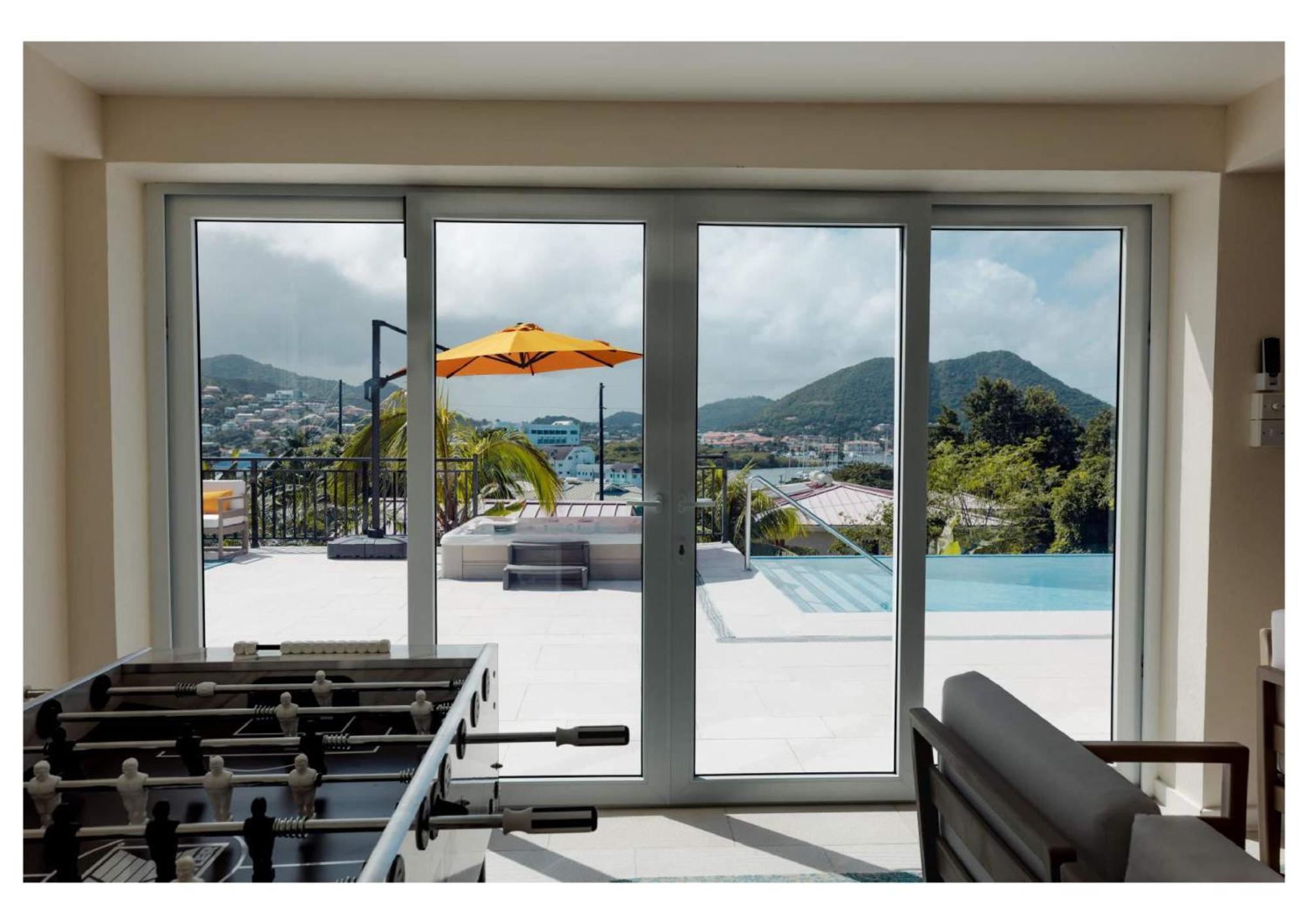 Luxurious Oasis For Groups *