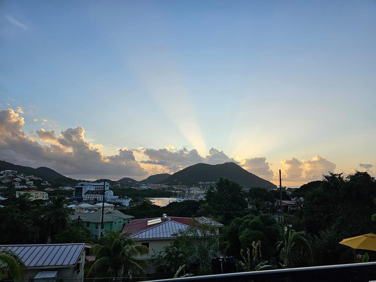 Luxurious Oasis For Groups * Rodney Bay