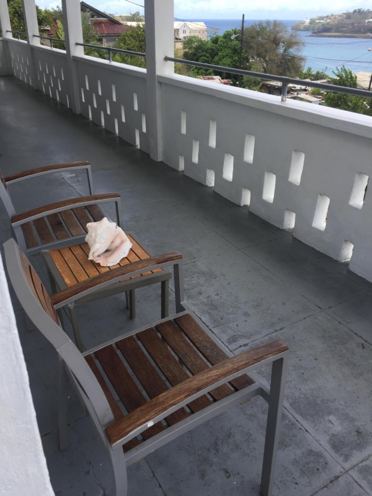 Aparthotel Harbour Vista 2*