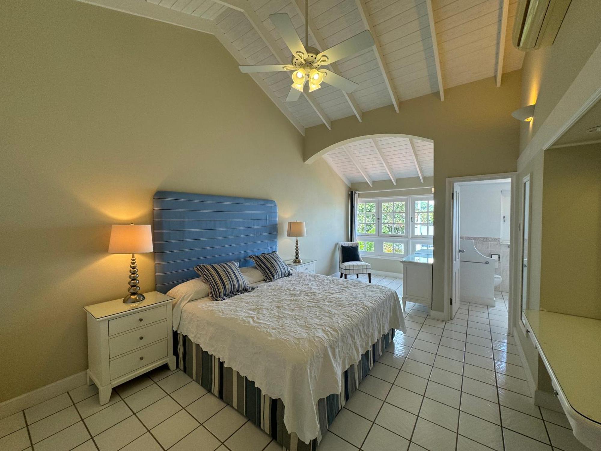 Villa Anchorage #2 Waterfront Rodney Bay