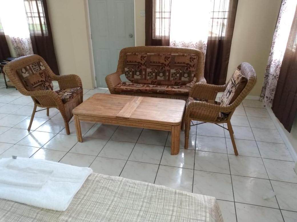 Aaron's House Castries