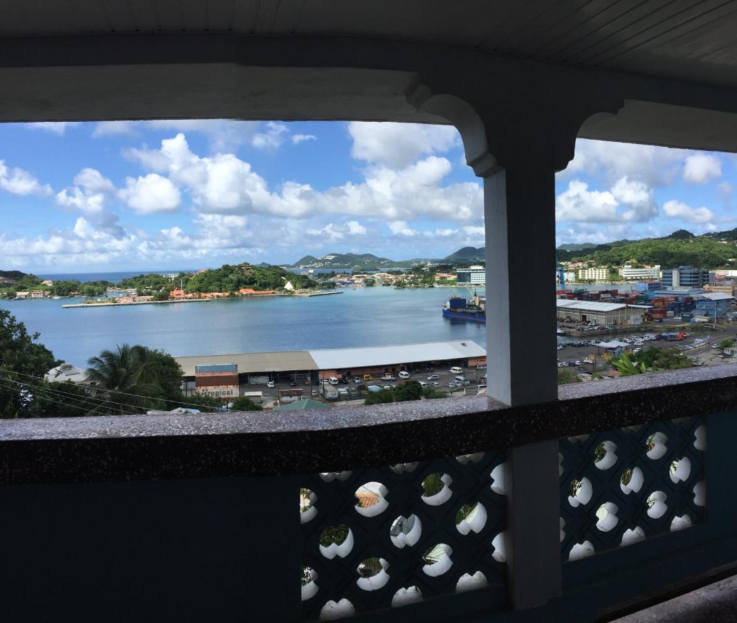 Aparthotel Harbour Vista 2*