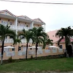 Qr Quality Rooms Cedar Palm Villa